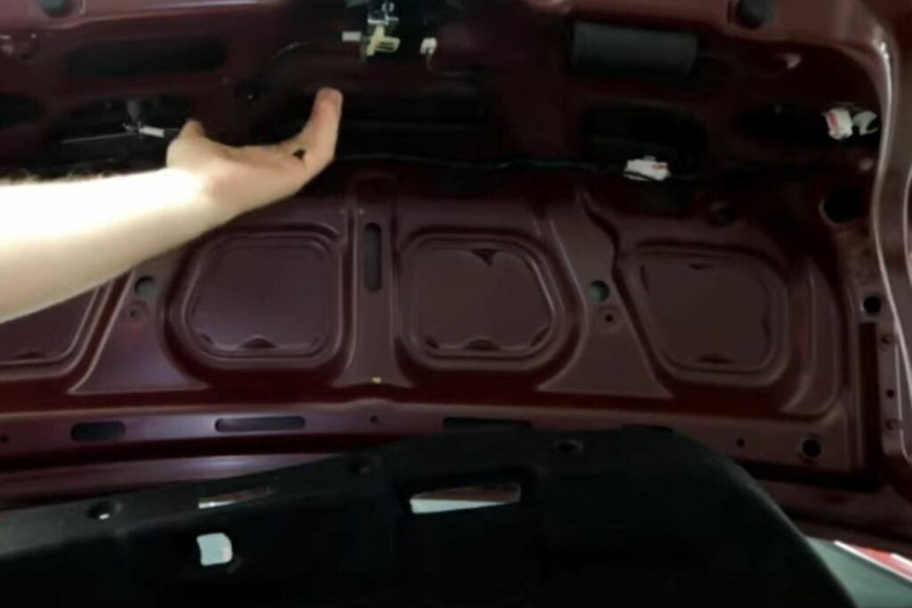 Honda Civic Trunk Won't Close / Shut (8 Issues 100 Fixed