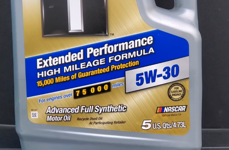 Does Engine Oil Get Thicker When Hot? (Here's The Truth) » AutomotiveRider