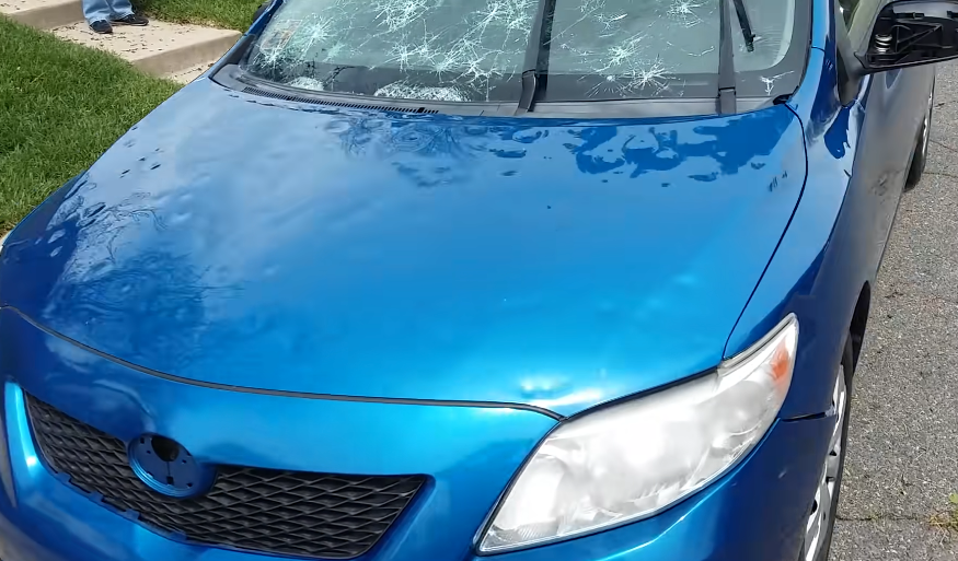 What Size Hail Will Damage a Car?